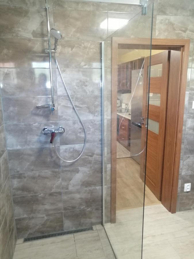 Villa Utulny Domcek Privat Bedrich Poprad Esterno foto